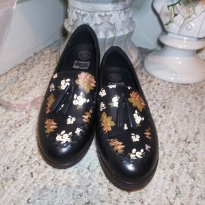 Like New Fitflop Paige Blk Floral Painted Loafers